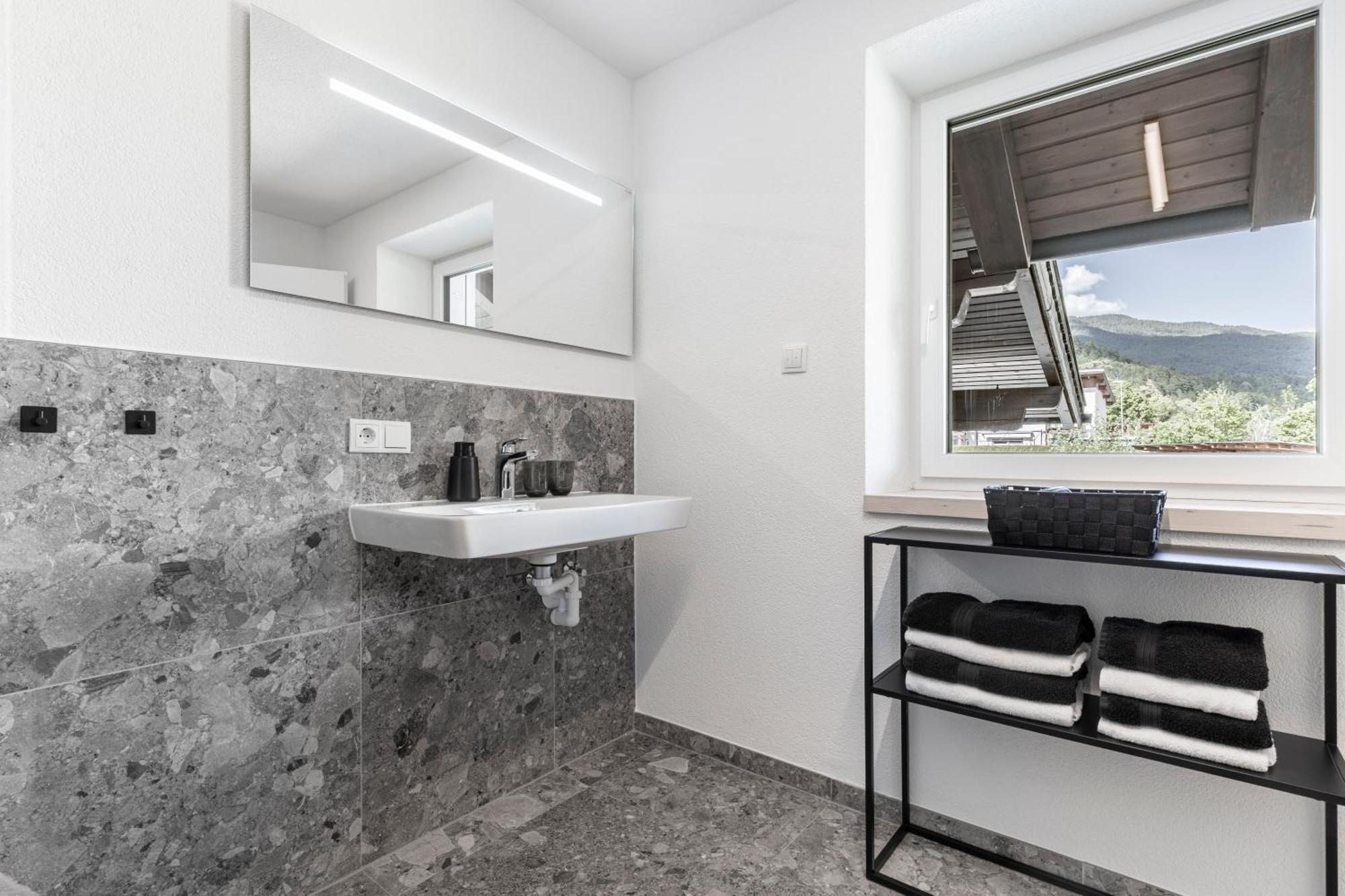 Kiechls Homebase - Adults Only Tweng Phòng bức ảnh